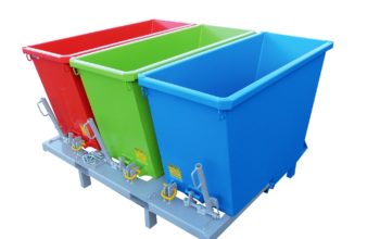 The image clearly shows three large, open-top industrial bins/skips (one red, one green, one blue) on a shared frame. They appear to be designed for waste collection or material handling, possibly for sorting. The "3x450l" from the filename strongly suggests their capacity. These are indeed industrial skips or bennes (in French). Given the context of Goubard (industrial equipment) and the filename, a suitable alt text would describe these as multi-compartment industrial skips or bins. Let's brainstorm some French keywords: - Benne (skip/dumpster) - Conteneur (container) - Basculeur (tipper - though not explicitly shown, it's often associated with such bins) - Multi-compartiment (multi-compartment) - Tri (sorting) - Déchets (waste) - Industrielle (industrial) - Goubard (brand name) - 450 litres (capacity) - Rouge, verte, bleue (red, green, blue) The goal is 10 words maximum, optimized for SEO, and in French. Possible alt texts: 1. Benne basculante industrielle multi-compartiments Goubard 3x450 litres tri sélectif. (10 words) - Good, includes brand, capacity, and function. 2. Conteneur basculant multi-bennes Goubard tri sélectif industriel. (8 words) - Shorter, but "multi-bennes" is a bit redundant with "conteneur". 3. Bennes industrielles basculantes Goubard 3x450L pour tri des déchets. (9 words) - Very good, clear and concise. 4. Goubard bennes multi-compartiments basculantes 3x450L tri sélectif industriel. (9 words) - Also good. I think "Bennes industrielles basculantes Goubard 3x450L pour tri des déchets" (Industrial tipping skips Goubard 3x450L for waste sorting) is very descriptive, includes the brand, capacity, and key function, and is under 10 words. Let's try to refine for ultimate SEO and conciseness, keeping the "multi" aspect from the filename. The image shows three distinct skips, so "multi-compartiments" or "multi-bennes" is relevant. "Bennes basculantes Goubard multi-compartiments 3x450L tri industriel." (9 words). This sounds very good. - "Bennes basculantes": describes the type of equipment. - "Goubard": brand. - "multi-compartiments": emphasizes the three separate sections. - "3x450L": specific capacity, from filename. - "tri industriel": industrial sorting, key use. This hits all the points: descriptive, includes filename cues, brand, capacity, and usage, all within 9 words.